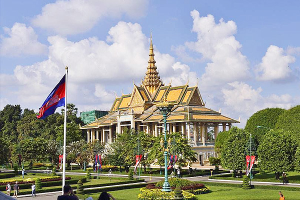 河南鶴壁一食品加工廠用單臺2噸燃?xì)庹羝仩t